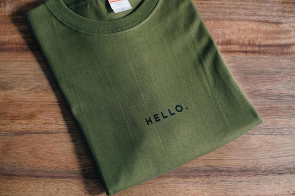 オーバービッグTシャツ「HELLO.」／グリーン