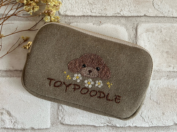 トイプードル刺繍❀✿❀.ミニポーチ///コインケース