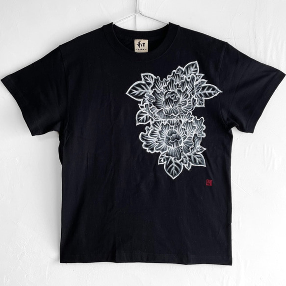 牡丹柄手描きTシャツ ブラック 手描きで描いた牡丹の花柄Tシャツ 和柄