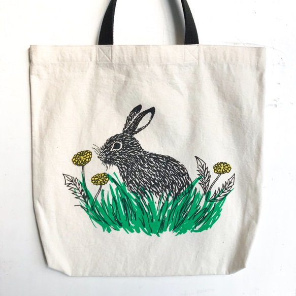 rabbit and dandelion tote bag w/short handle