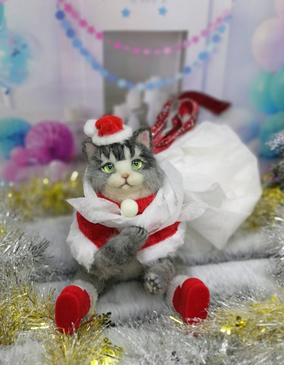 羊毛フェルト 三毛猫～サンタバージョン　猫　ハンドメイド　ねこ　サンタ　クリスマス　サンタクロース　ハンドメイド