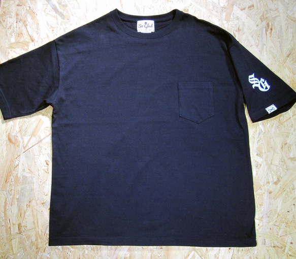 BIG SILHOUETTE POCKET TEE