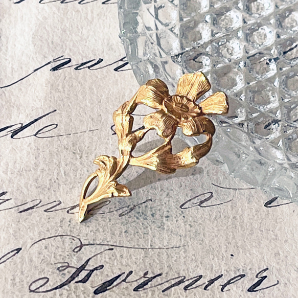 Brass Stamping Flower 約30mm×16mm [VFIN-082]＊1個＊Vintage＊