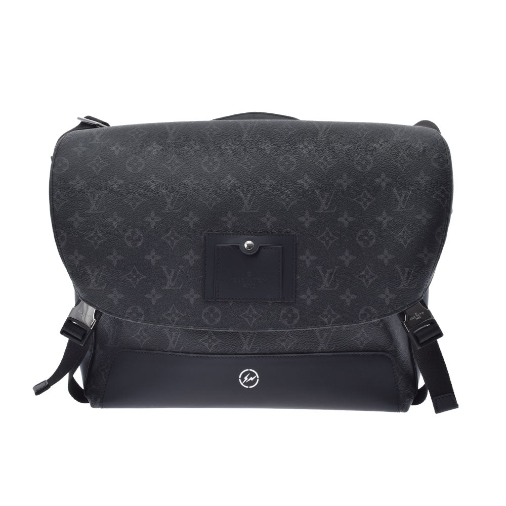 LOUIS VUITTON ルイヴィトン モノグラム エクリプス メッセンジャーヴォワヤージュMM フラグメントコラボ 黒/グレー M40510 メンズ  モノグラムキャンバス ショルダーバッグ Aランク 中古 