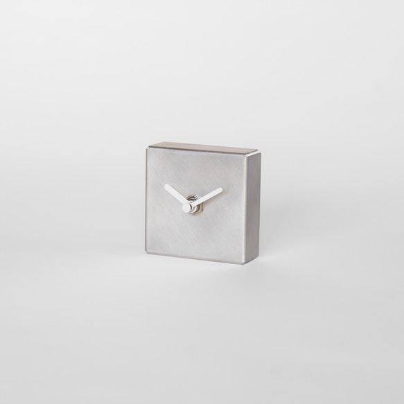 置き時計/アルミニウム　minimal table clock  / aluminum