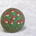 刺繍ブローチ サンプラー(フラワー) ヘアゴム可 くるみボタン　送料無料