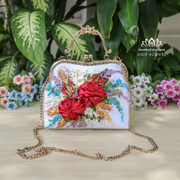 紫陽花手刺繍パーティーバック