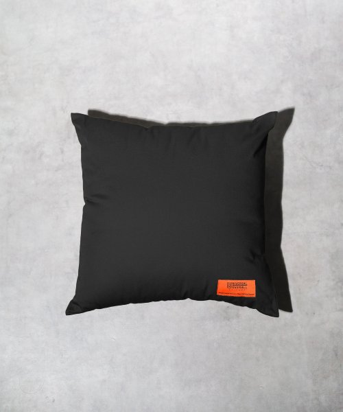 【72】【U2433901rz】【UNIVERSAL OVERALL】Room Cushion