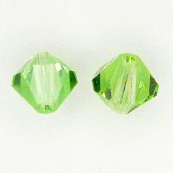 スワロフスキー＃5301　PERIDOT（ペリドット）　50個