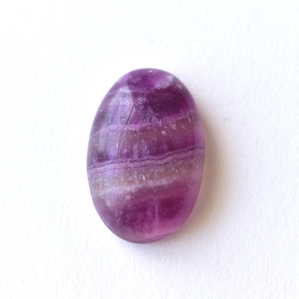 フローライト　Amethyst Purple　37cts./ ルース・カボション