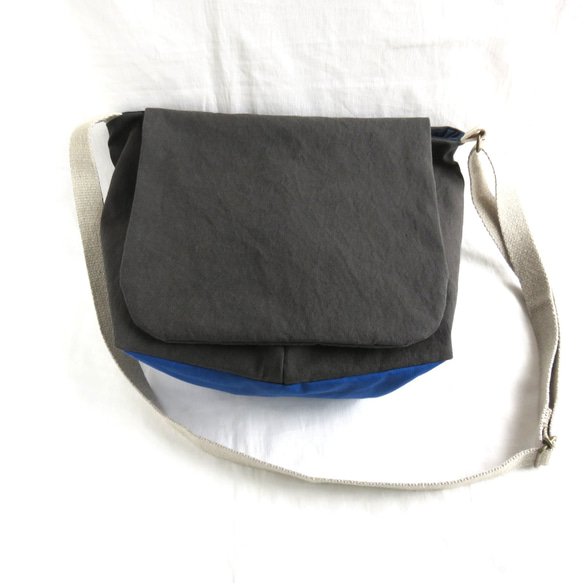 Messenger　bag    　倉敷帆布のフラップ付きショルダーバッグ