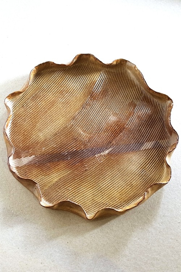 Tiner's No. 399 <Big Wave Pottery Plate>