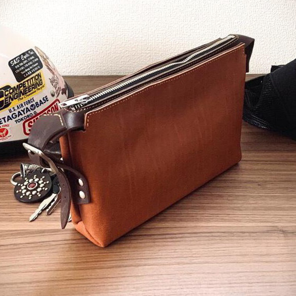 finger belt  clutch bag　クラッチバック　ash brown x light brown