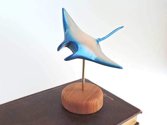 マンタ / wooden manta ray