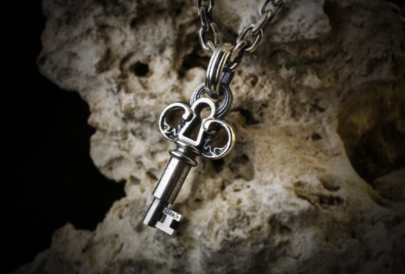 KEY HOLE PENDANT【Creema限定】ハンドメイド新作2018