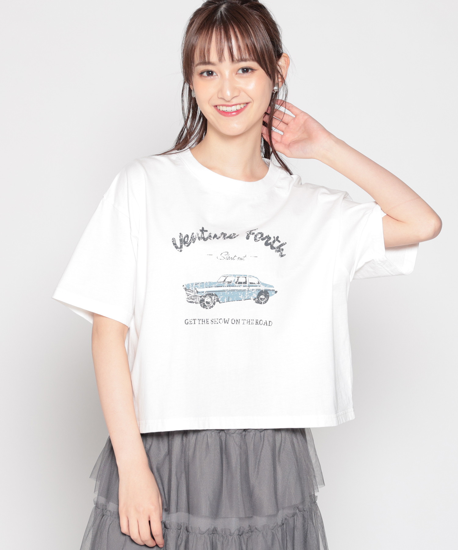 ハニーズ/ロゴプリントＴシャツ トップス Tシャツ レディース 白 ロゴ プリント 半袖