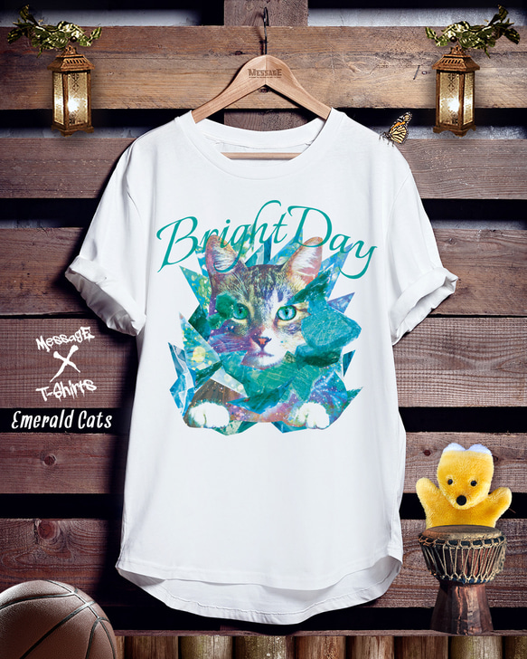 ねこジュエリーTシャツ「Emerald Cats」