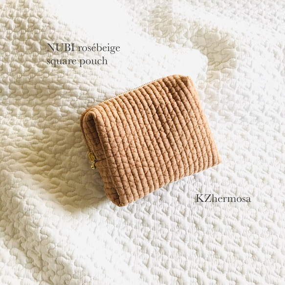 NUBI  rosé beige squarepouch ロゼベージュ　ヌビポーチ　スクエアポーチ　ヌビ　コスメポーチ