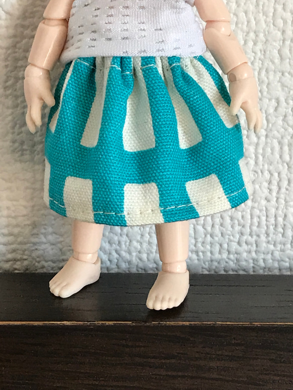 オビツ11 膝丈 beige×turquoiseのskirt