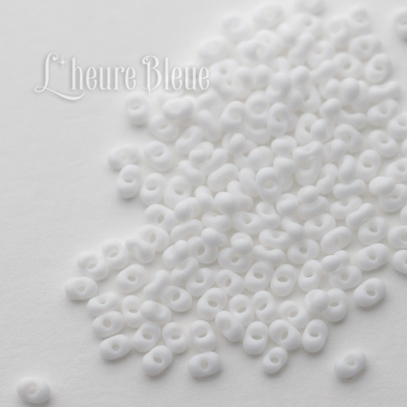 ファルファッレ Blanc 4mm 250個セット　B7_32190001_4_W