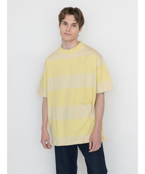 モックネックTシャツ MUTED LIME WIDE STRIPE