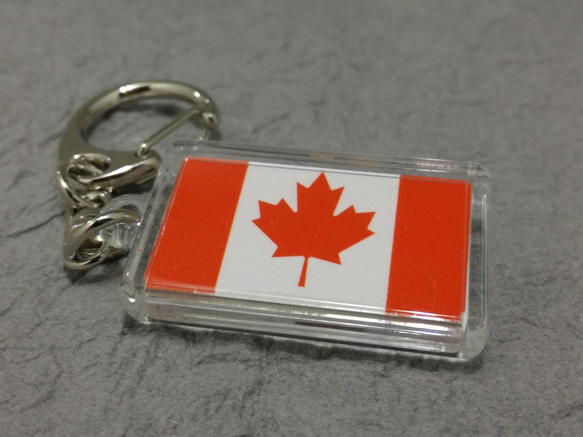 ◆新品◆カナダ キーホルダー 国旗 CANADA