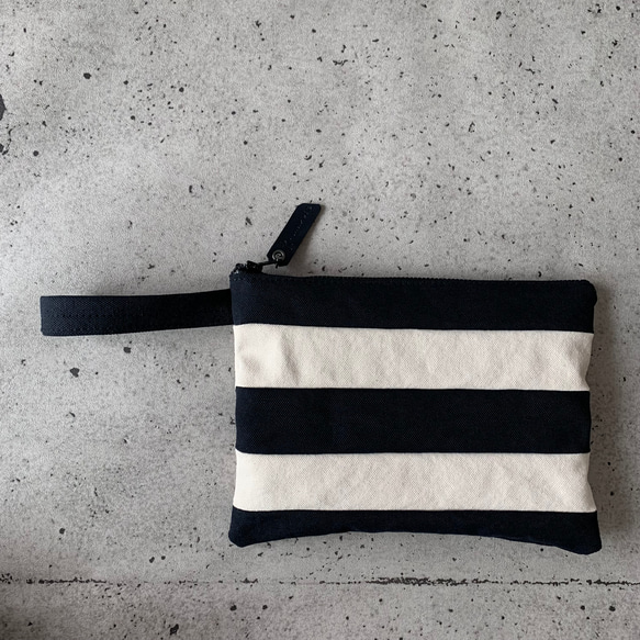 border pouch