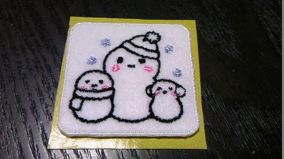 かわいい雪だるまの親子落款刺繍ワッペンS/クリスマス冬