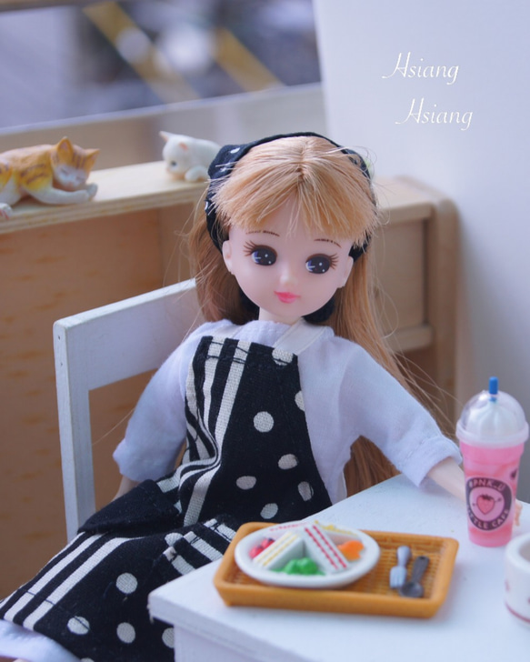 **Hsiang Hsiang**  licca-chan dress  ♡リカちゃん服   水玉エプロン