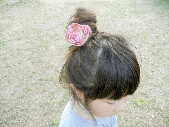 お花の髪飾り　ヘアゴム