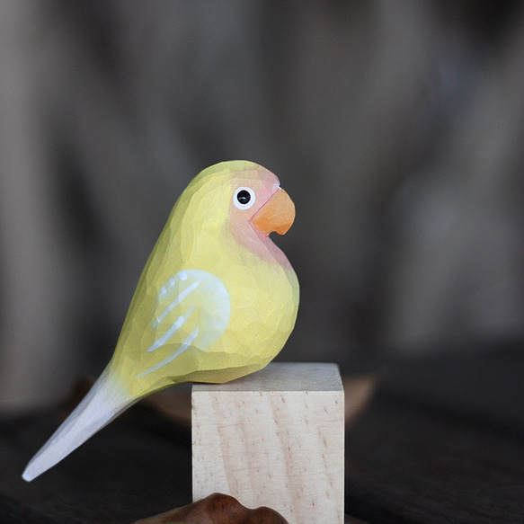 【オウムちゃん】鳥好きさんへのプレゼント 置物 木彫り 文鳥 天然木 彫刻 受注制作