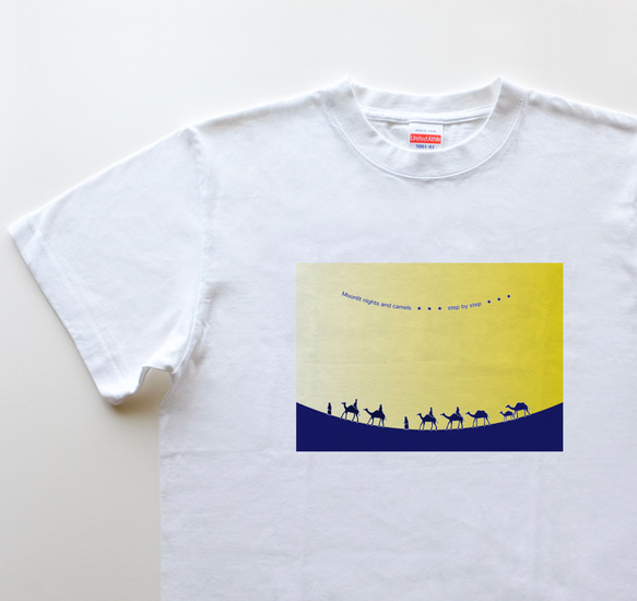 ◆ 月明かりの砂漠　5.6oz　Tシャツ　white / ラクダ