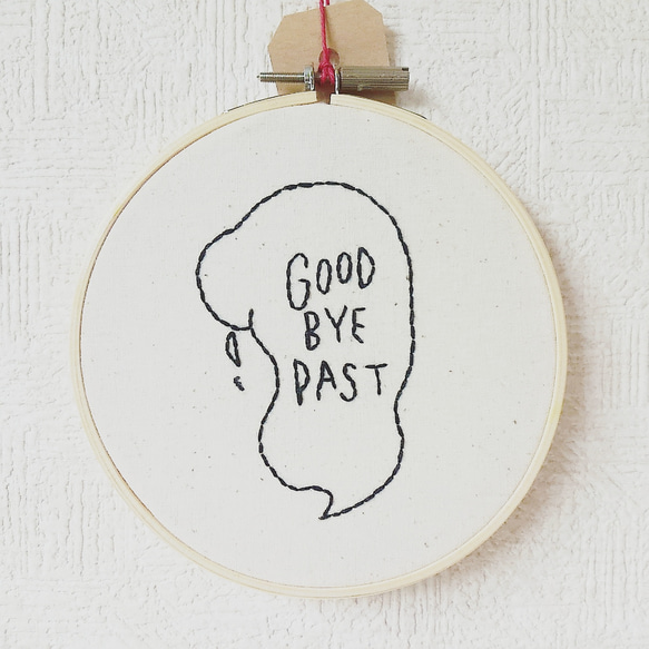 good bye past／12cm／刺繍の飾りフープ