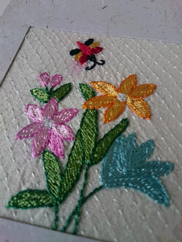 お花の手刺繍のメッセージカード  from バングラデシュ