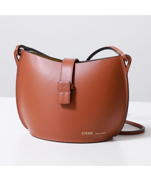 LOEWE ショルダーバッグ MOLDED BUCKET BAG A546Z49X01