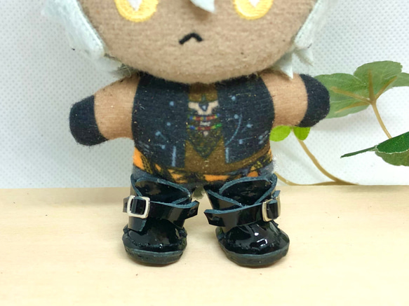 革細工　ワンストラップ丸ブーツ　エナメル　一足miniature  boots.