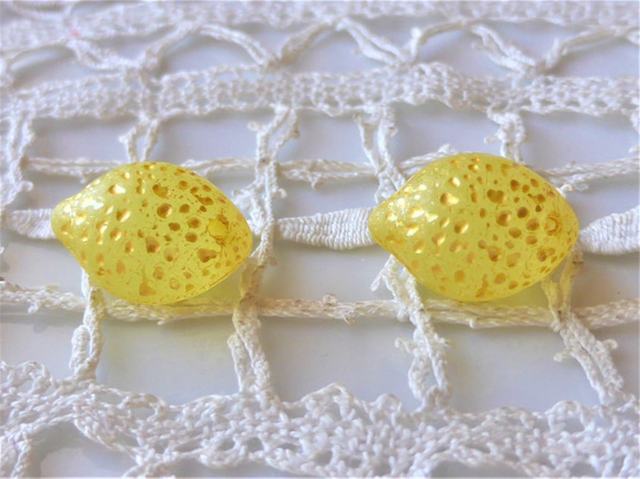 Lemon　チェコビーズCzech Glass Beads２個