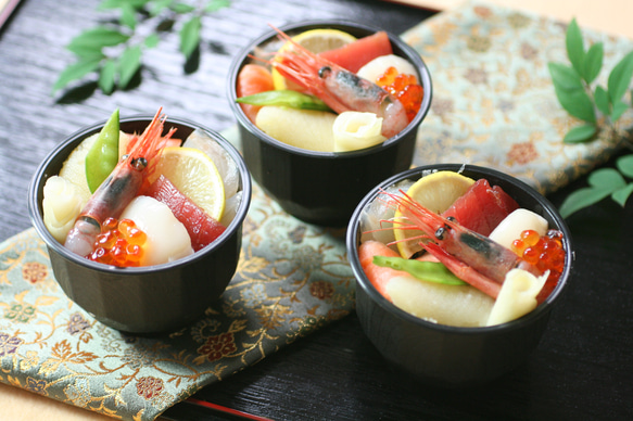 美食良菜　七色の海鮮ミニ丼　3客入り