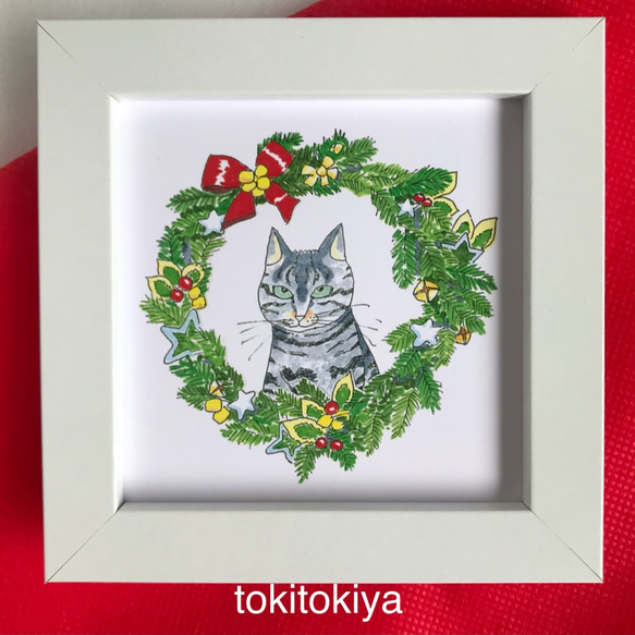 少し小さめクリスマスイラスト　きじ猫ぐうと赤リボンのクリスマスリースイラスト　11㎝角の額入り　ラッピング付き　送料無料