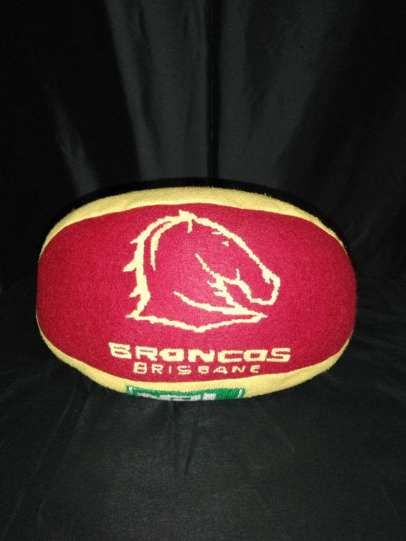 オーストラリアのラグビーリーグチーム「BRONCOS（ブロンコス）」ラグビーボール