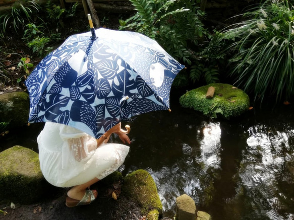 藍型染日傘　お守りシリーズ・カモノハシ