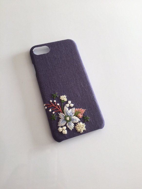 （再販）刺繍の花柄 iPhoneケース No.6