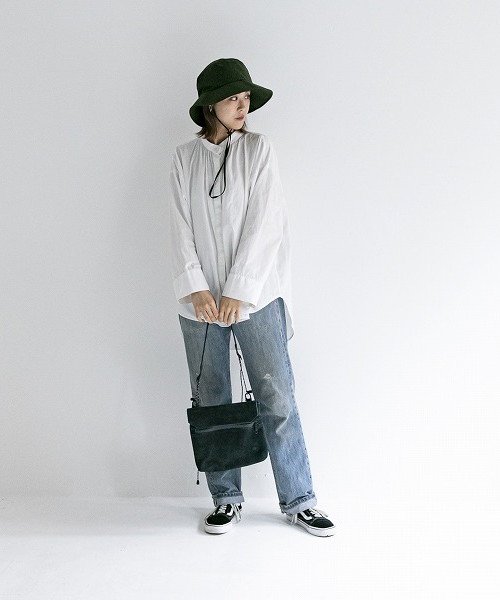 AS2OV / アッソブ SUEDE SACOCHE－BLACK