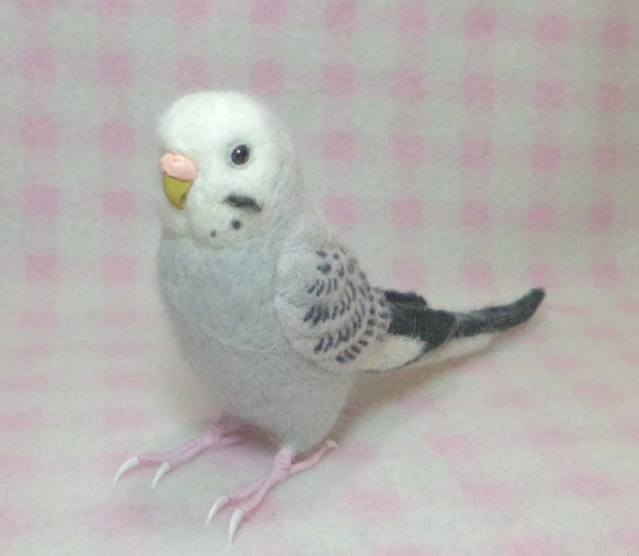 ほぼライフサイズ♪ セキセイインコ モーブ グレー 羊毛フェルト　鼻の色変更可能　受注作成　羊毛インコ　工房小鳥屋さん