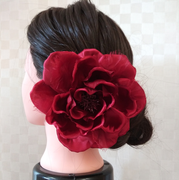 ヘアーアクセサリー　ドレスフラワー 深紅薔薇一輪