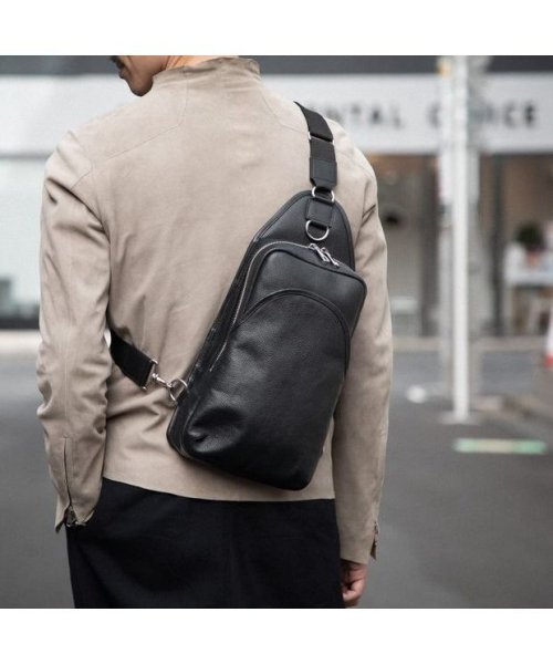 GUIONNET NOIR ボディバッグ ワンショルダーバッグ 本革 ギオネノワール  EVERYDAY SLING メンズ レディース バッグ シンプル きれ