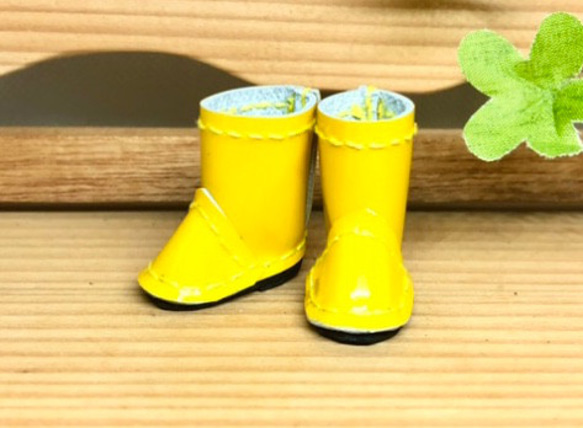 森き　ミニチュア長靴　miniature boots.