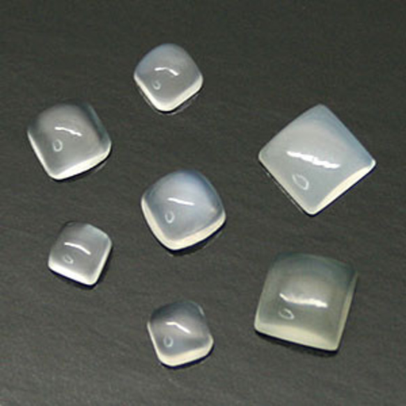 【在庫限り！】天然石 ルース 卸売　ムーンストーン（moonstone）　スクエアカボション　6mm