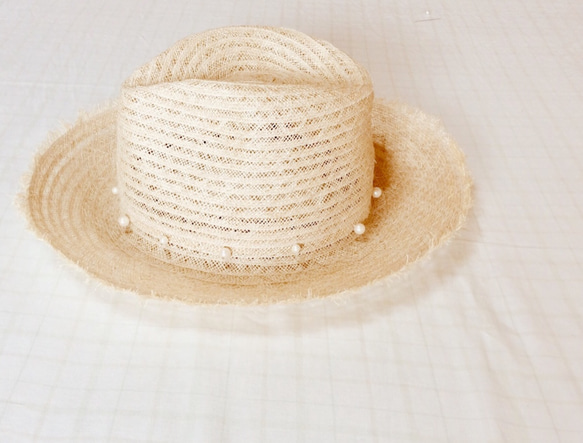 pearl linen hat