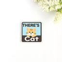 ４.５×４.５cm【＊茶シロ猫＊THERES CAT（猫が居ます） マグネットステッカー】車 通院 玄関 ドア ポスト